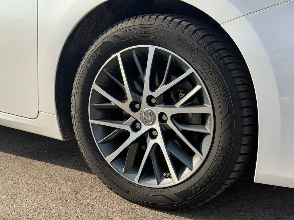 Used 2017 Lexus ES 350 w/ Premium Package image 26