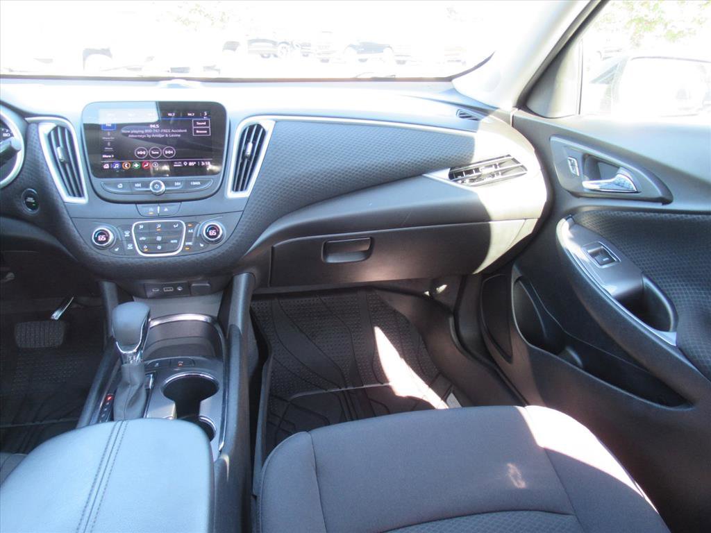 Used 2024 Chevrolet Malibu LT image 16
