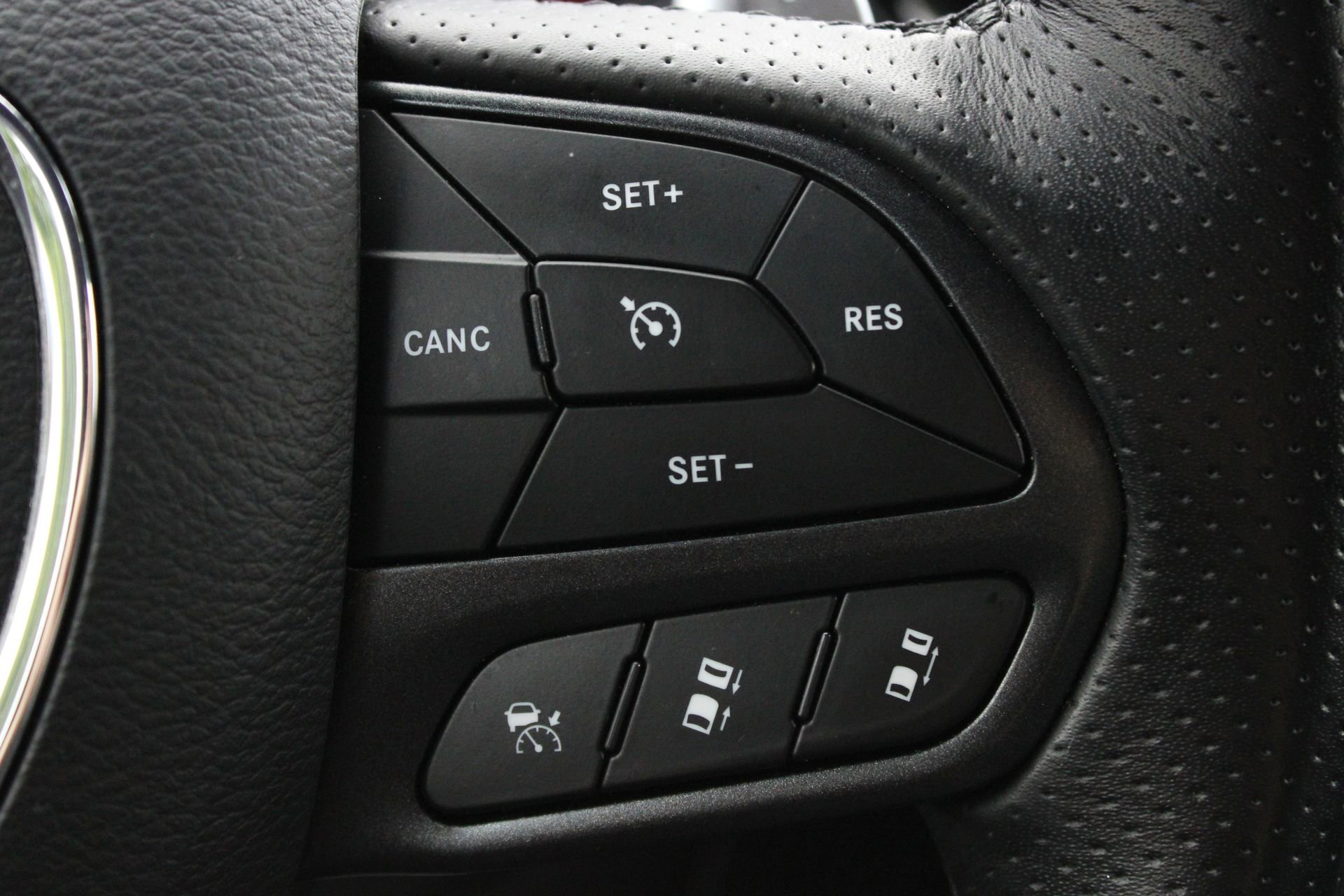 Used 2022 Dodge Durango GT AWD/4WD image 35