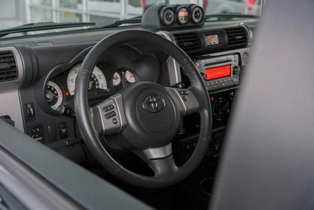 Used 2014 Toyota FJ Cruiser 4WD w/ Upgrade Package image 24