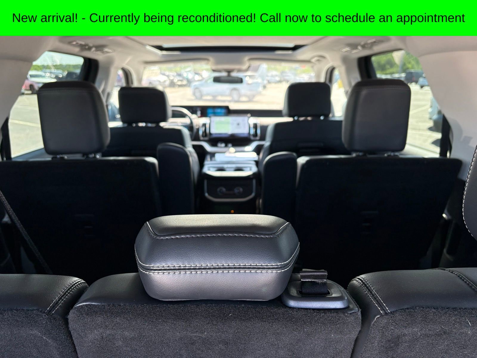 Used 2025 Ford Expedition Max Platinum AWD/4WD image 5