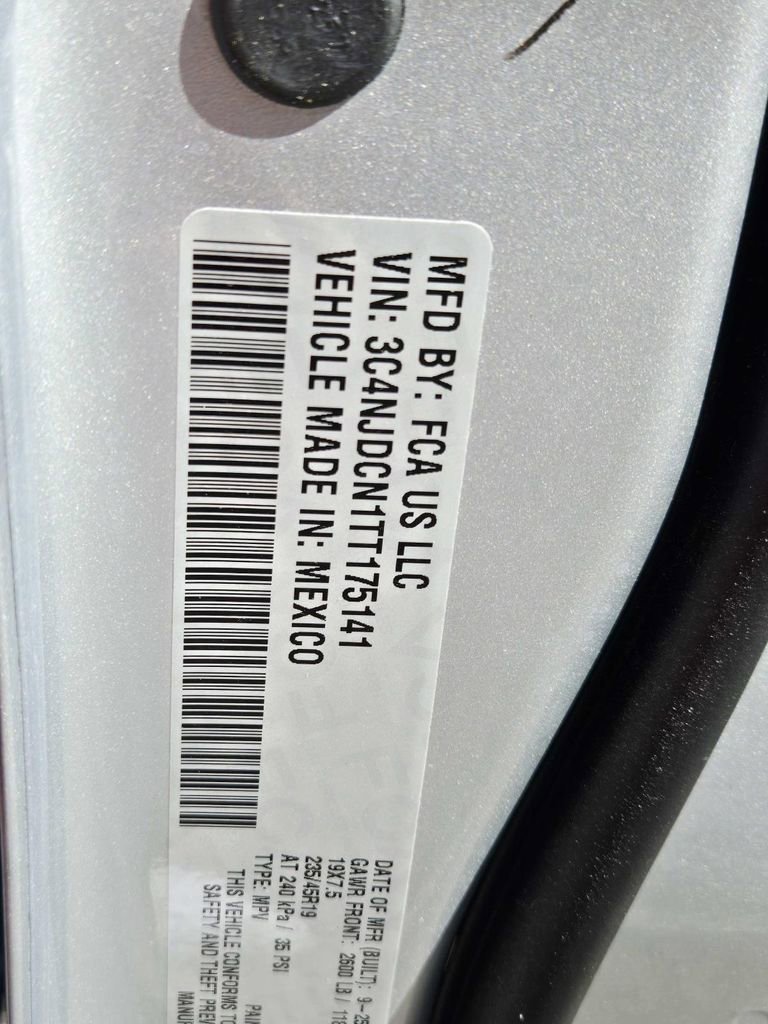 Certified 2026 Jeep Compass Limited AWD/4WD image 33