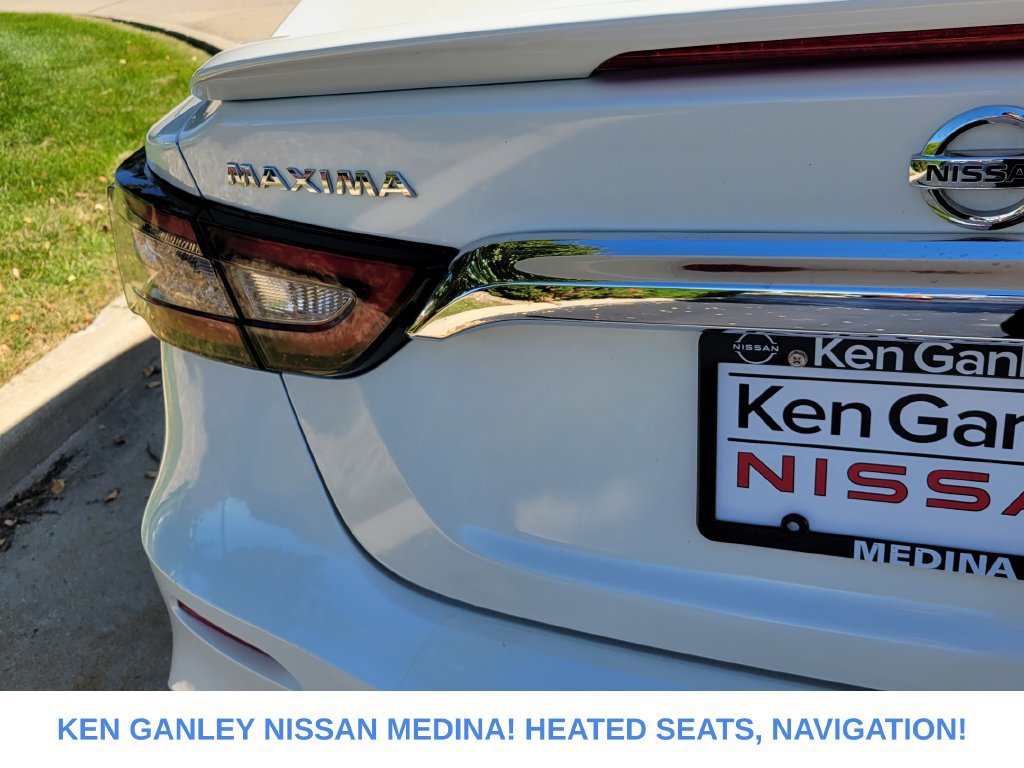 Used 2019 Nissan Maxima 3.5 SV w/ Floor Mat Group FWD image 16