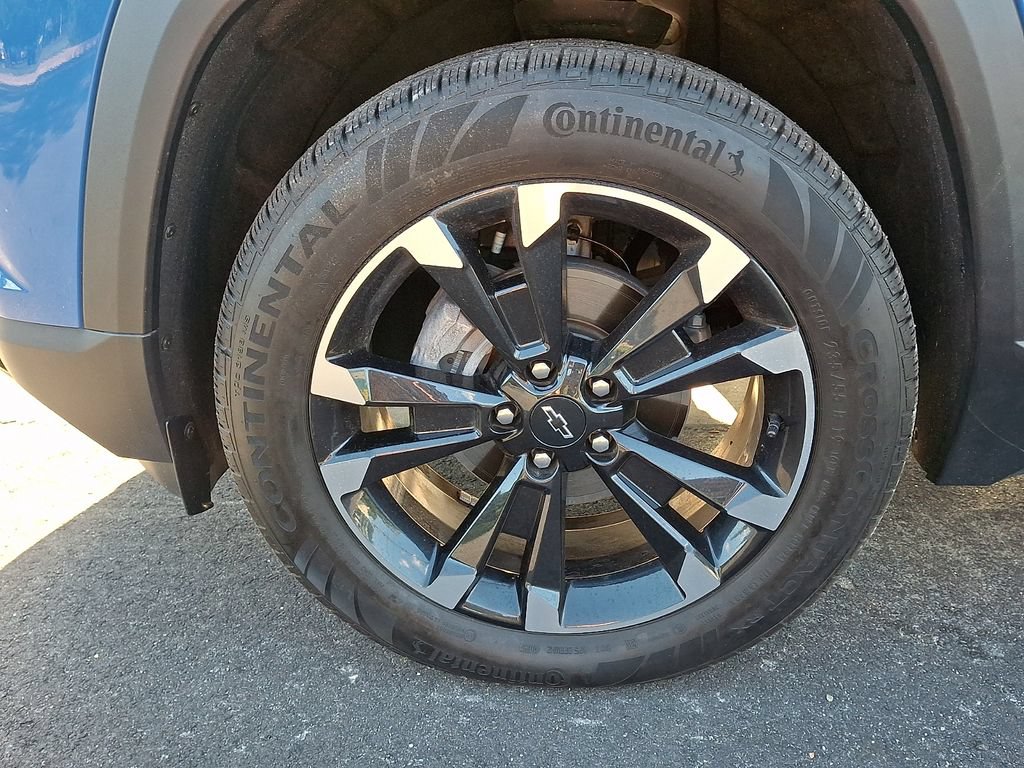 Certified 2025 Chevrolet Equinox RS w/ Safety and Technology Package AWD/4WD image 32