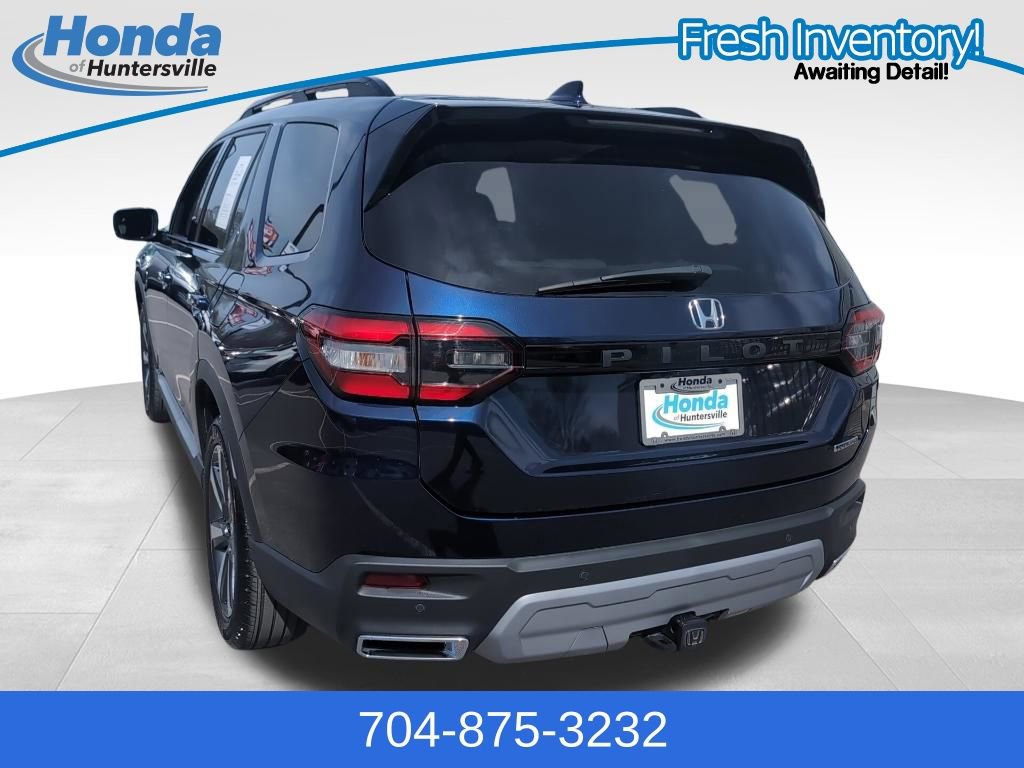 Used 2024 Honda Pilot Touring image 6