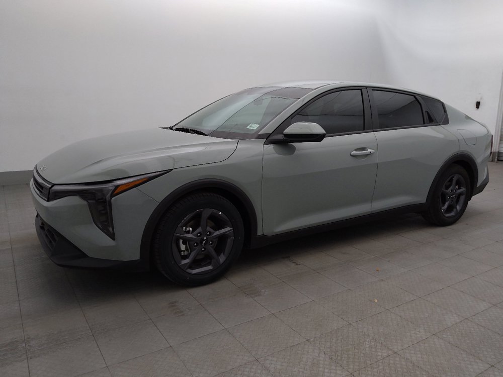 Used 2025 Kia K4 FWD image 2