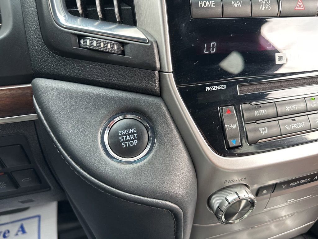 Certified 2021 Toyota Land Cruiser image 20