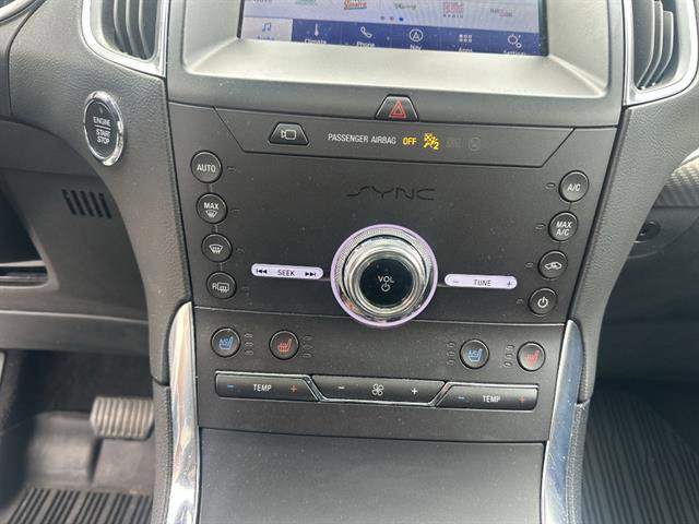 Used 2020 Ford Edge Titanium w/ Equipment Group 301A AWD/4WD image 41