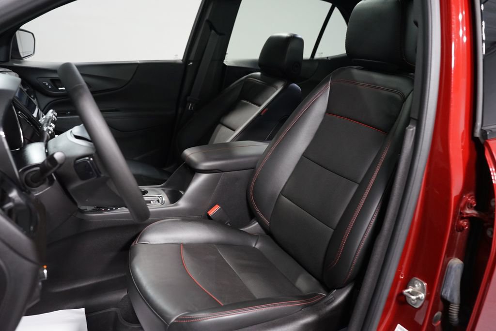Used 2023 Chevrolet Equinox RS w/ RS Leather Package image 26