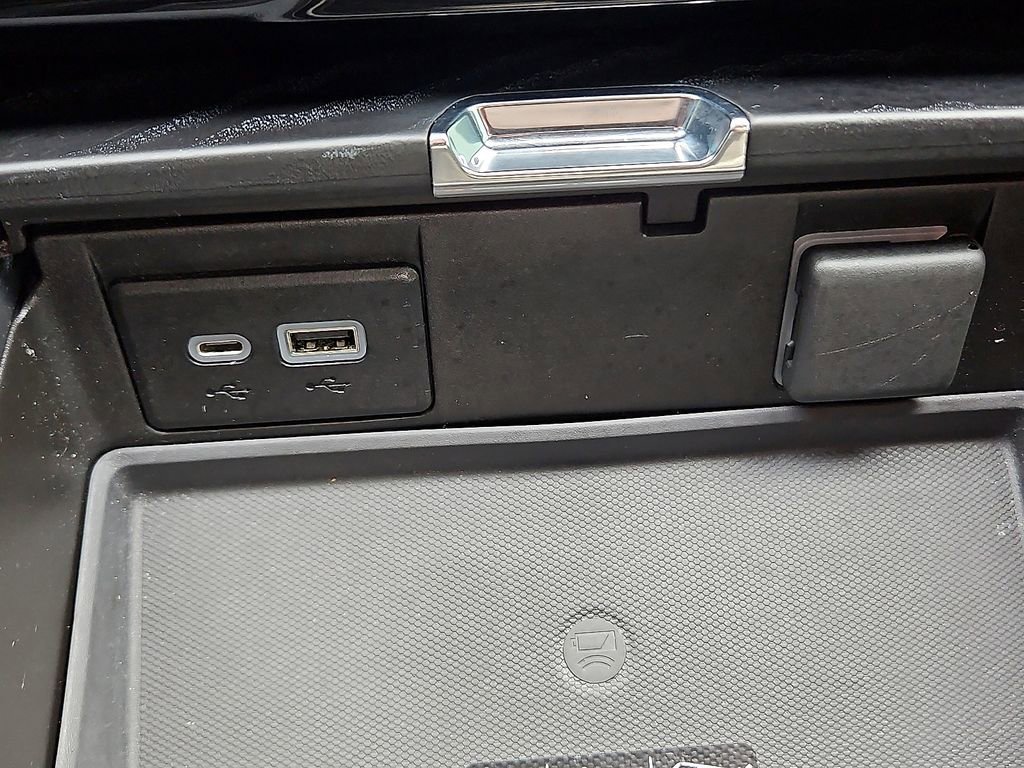 Used 2021 GMC Yukon Denali image 25