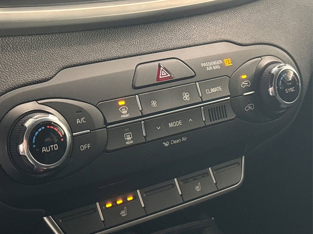 Used 2017 Kia Sorento EX image 30