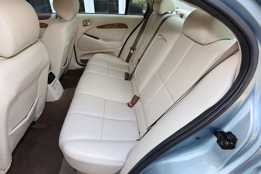 Used 2006 Jaguar S-TYPE 3.0 image 30