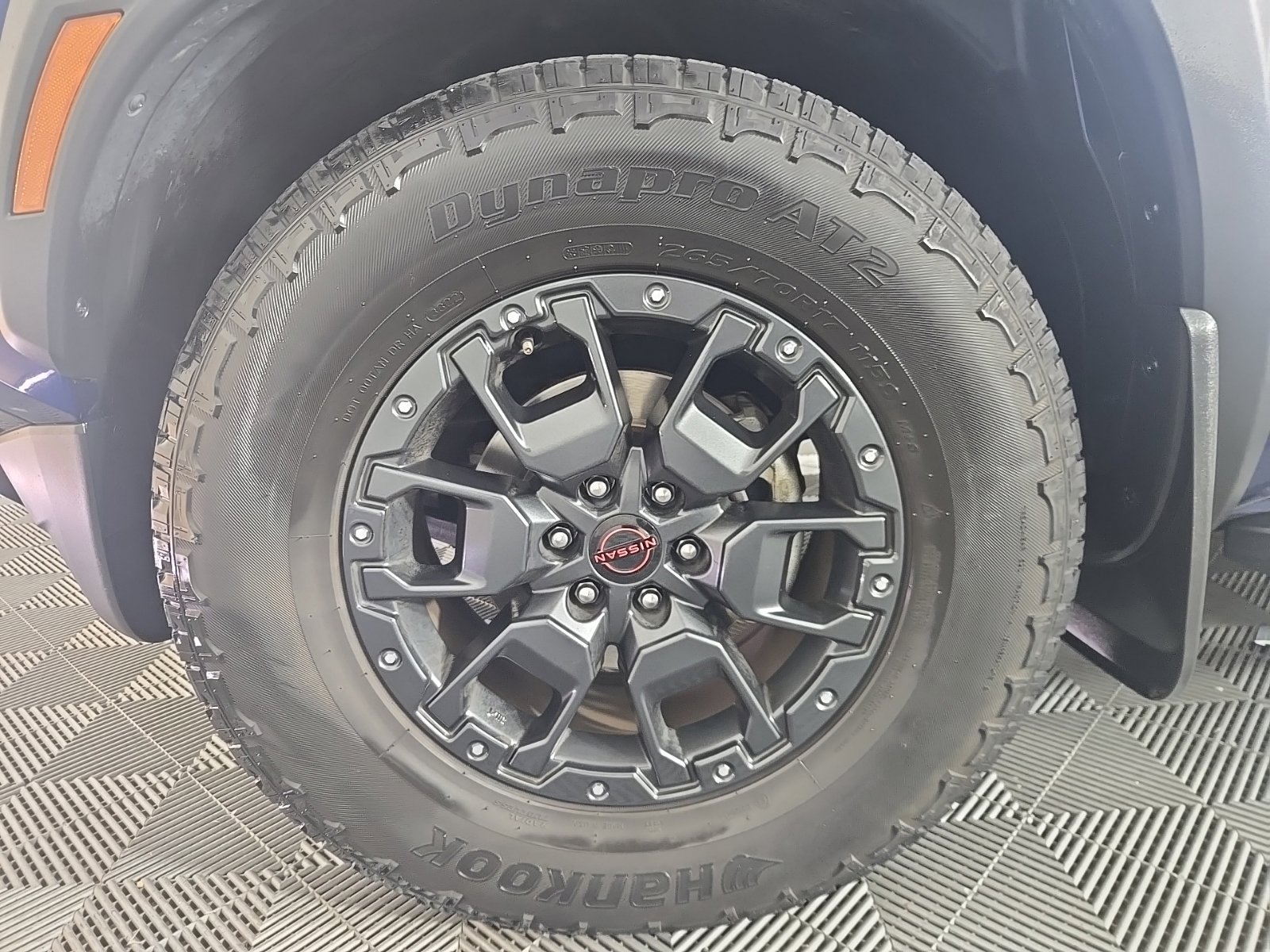 Used 2023 Nissan Frontier Pro-X w/ Pro-X Premium Package RWD image 7