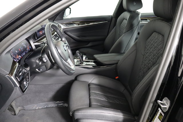 Used 2023 BMW 530i xDrive w/ Convenience Package AWD/4WD image 14