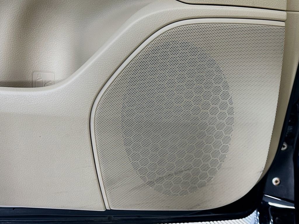 Used 2018 Lexus LX 570 4WD image 19