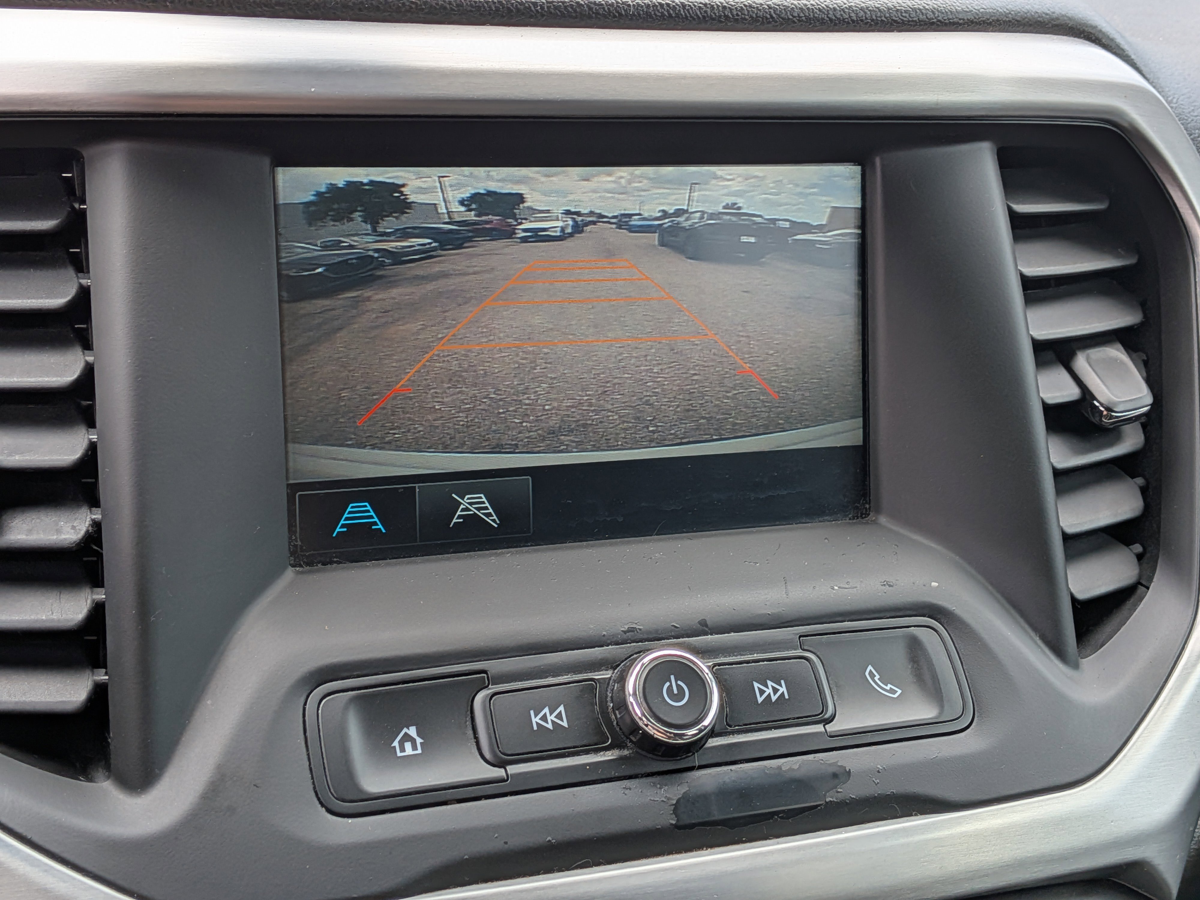 Used 2017 GMC Acadia SLE image 33