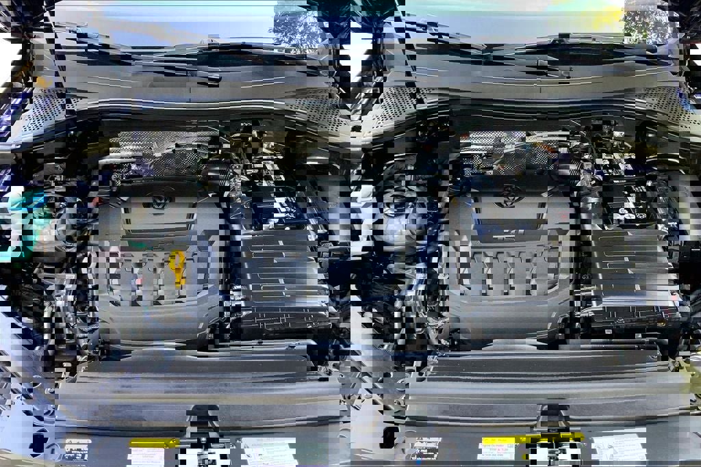 Certified 2021 Volkswagen Tiguan SE image 9