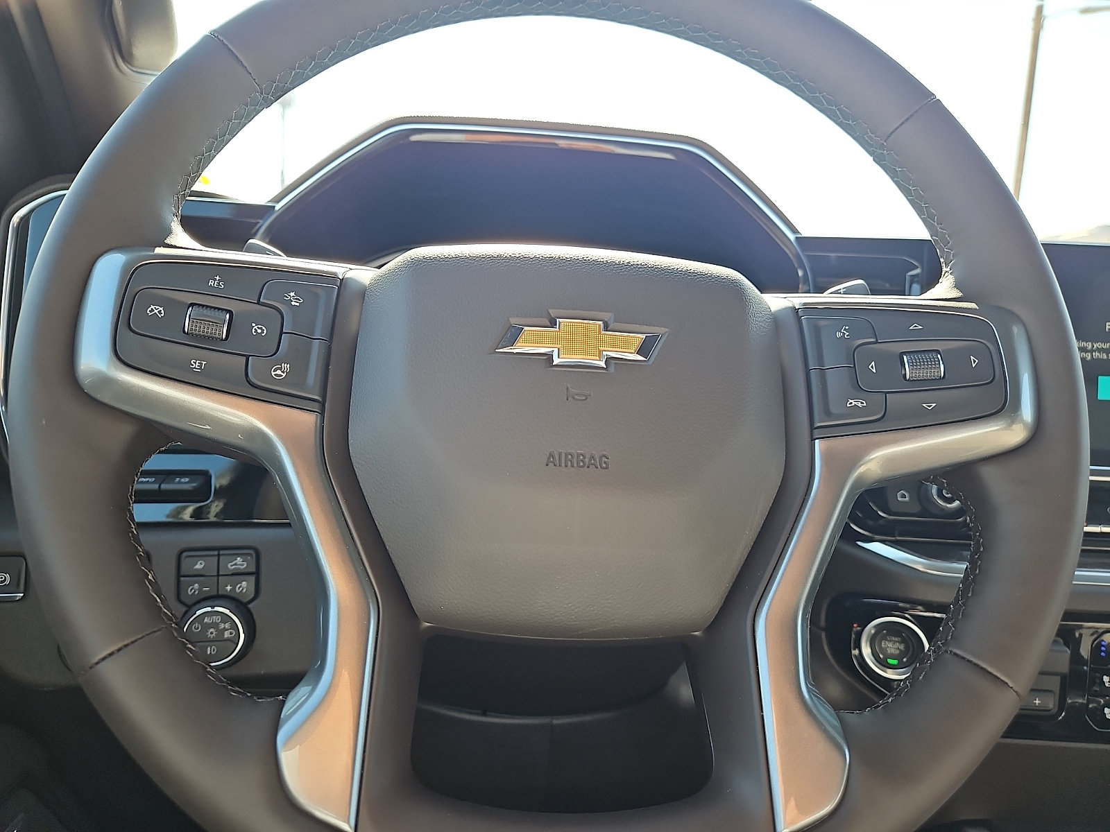 New 2026 Chevrolet Silverado 1500 LTZ w/ LTZ Premium Package AWD/4WD image 19