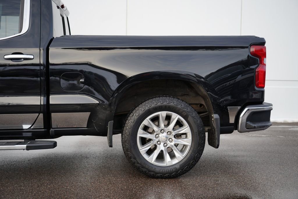 Used 2020 Chevrolet Silverado 1500 LTZ w/ LTZ Premium Package image 12