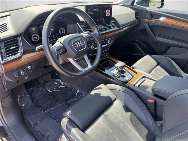 Used 2023 Audi Q5 2.0T Prestige w/ Prestige Package AWD/4WD image 7