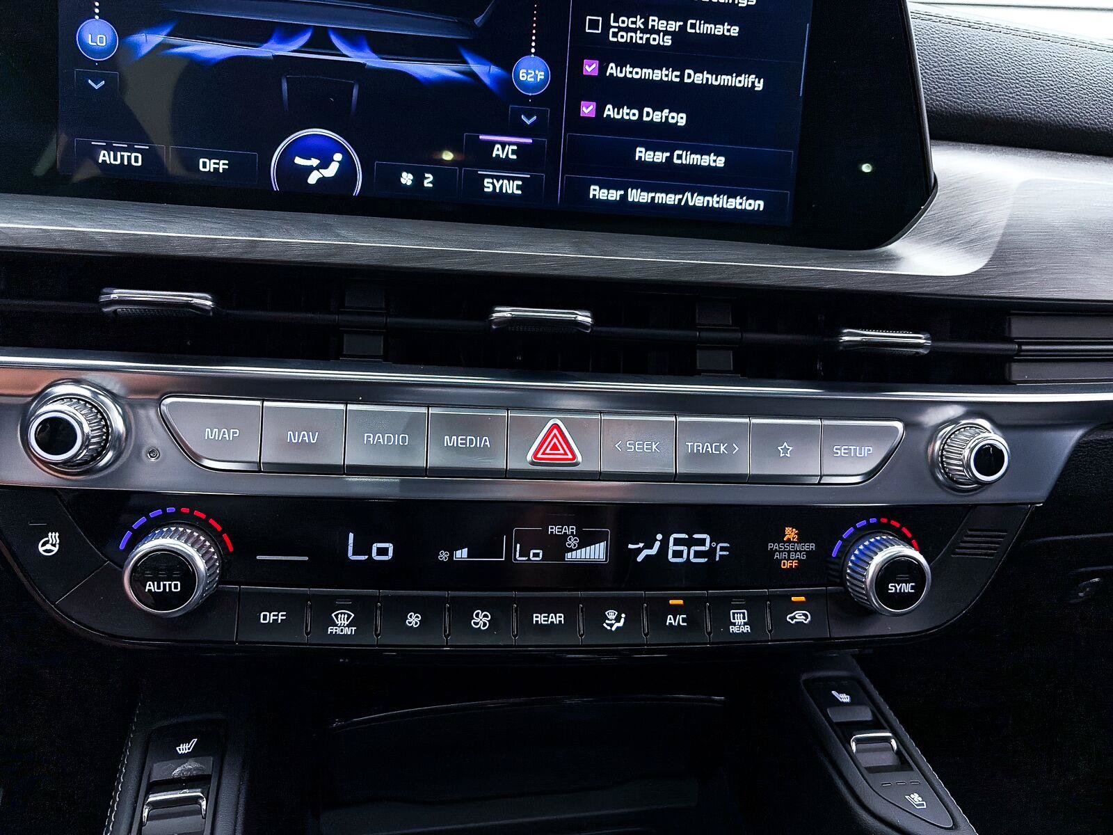 Certified 2025 Kia Telluride SX Prestige X-Line AWD/4WD image 28