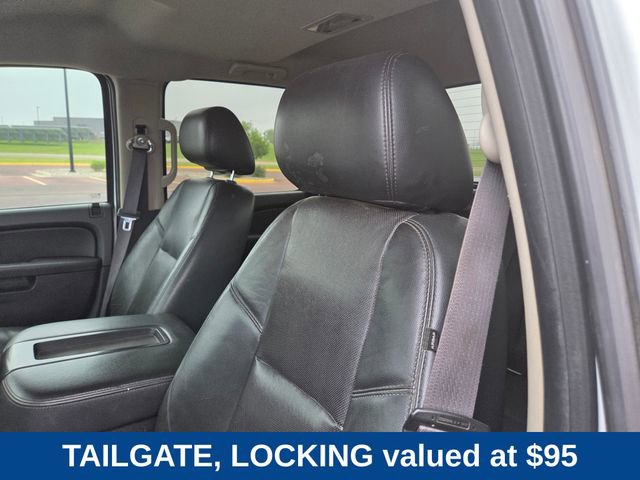Used 2013 GMC Sierra 2500 SLT w/ Suspension Package, Off-Road AWD/4WD image 12