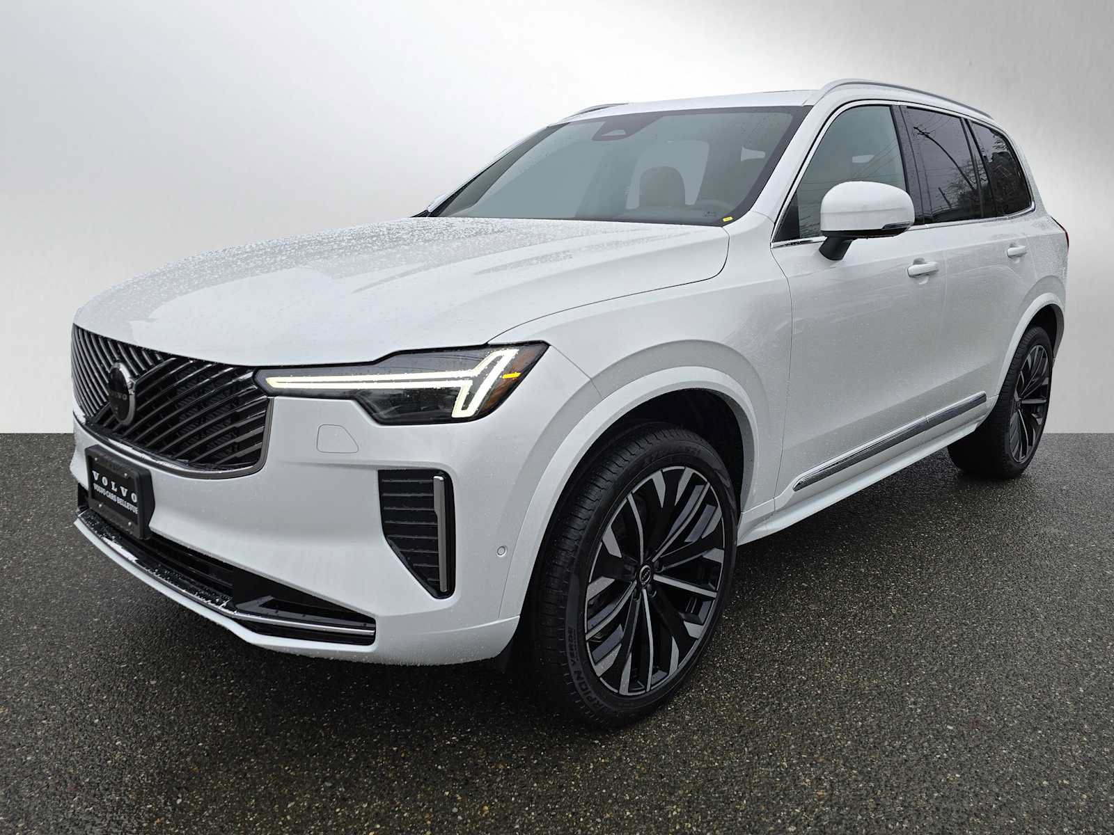 New 2026 Volvo XC90 B6 Plus w/ Protection Package Premier AWD/4WD image 7