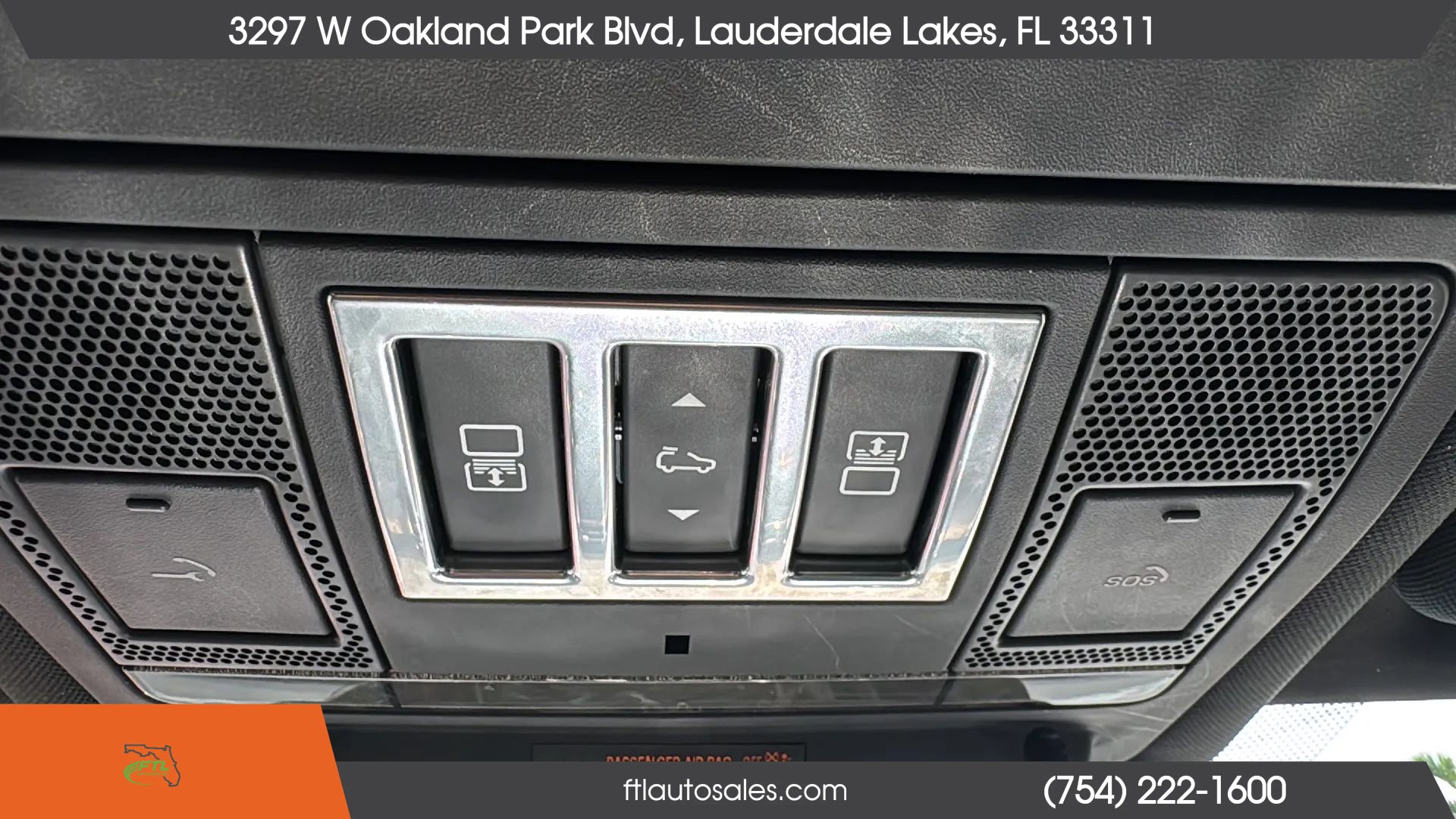 Used 2020 Land Rover Discovery HSE image 45