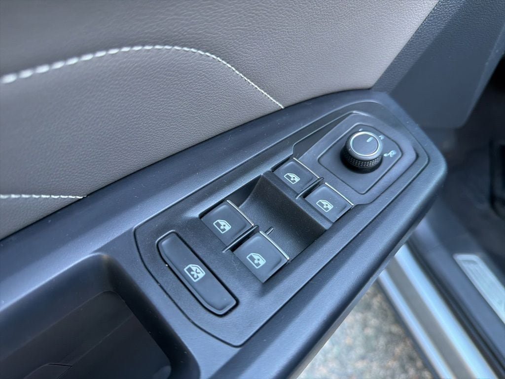 Used 2021 Volkswagen Atlas SE w/ Panoramic Sunroof Package AWD/4WD image 13