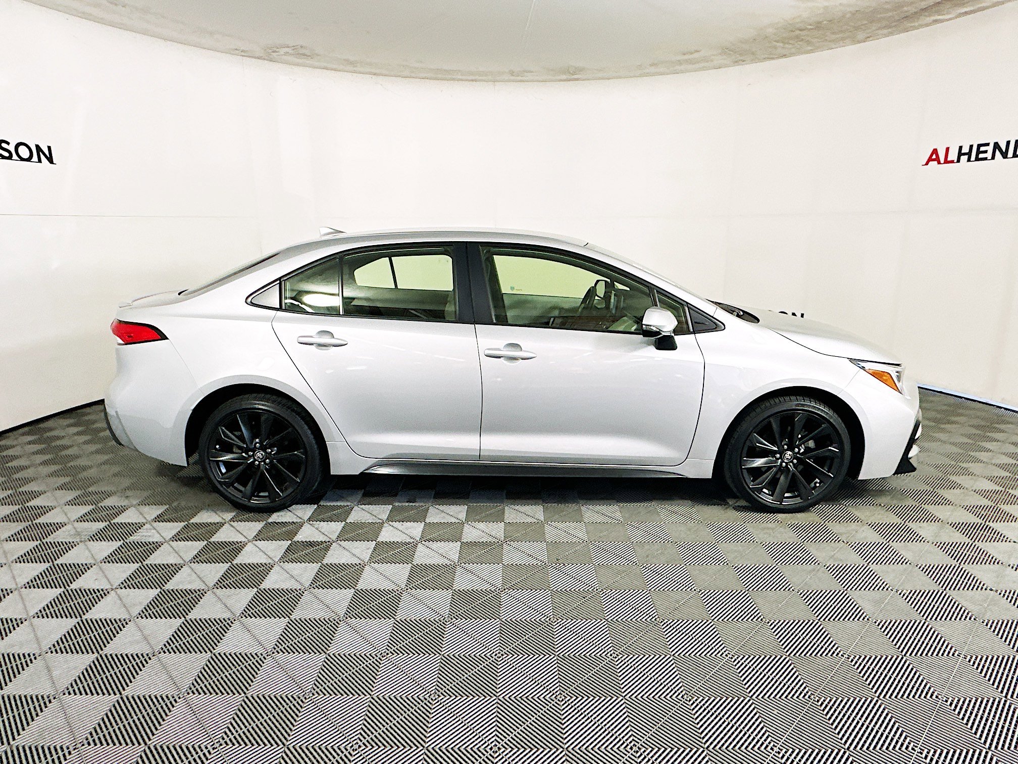 Certified 2023 Toyota Corolla SE image 2