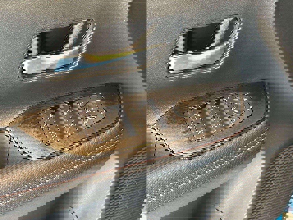 New 2026 Nissan Kicks SR w/ SR Premium Package image 47