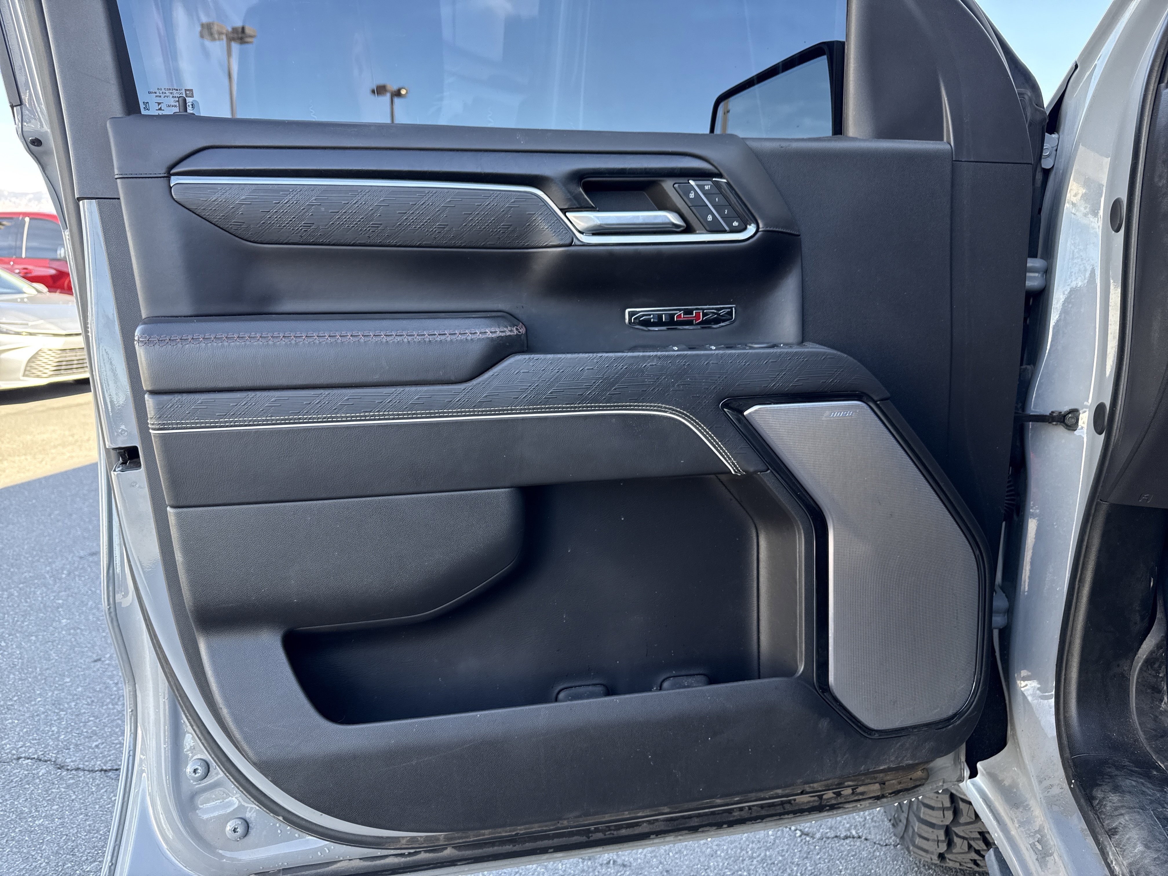 Used 2024 GMC Sierra 1500 AT4X image 14