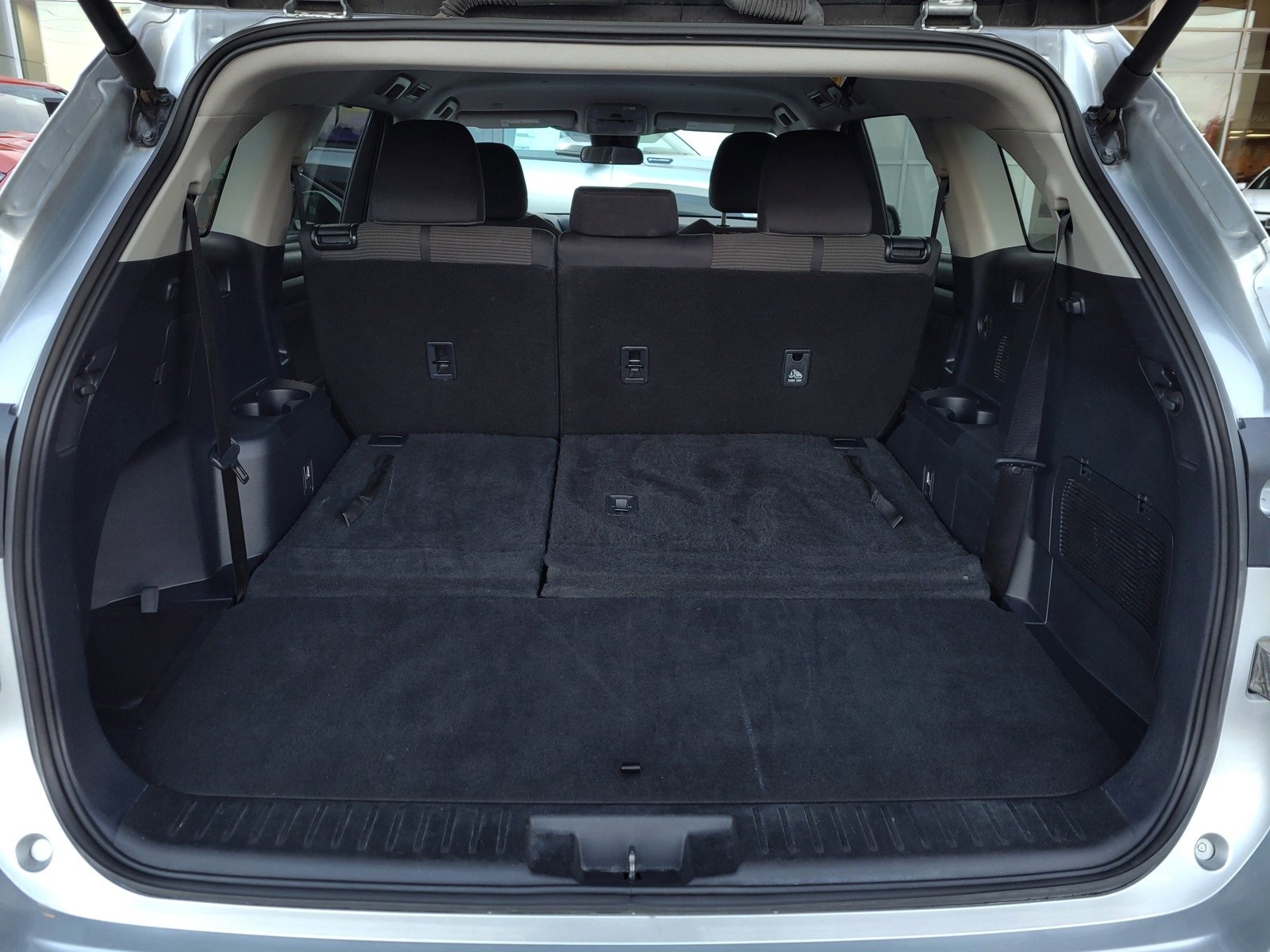 Certified 2024 Toyota Highlander LE image 26