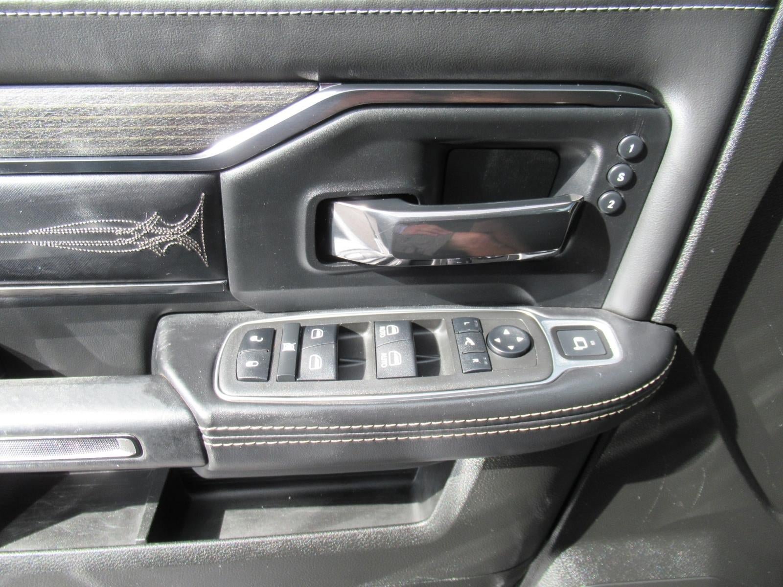 Used 2022 RAM 2500 Limited AWD/4WD image 21
