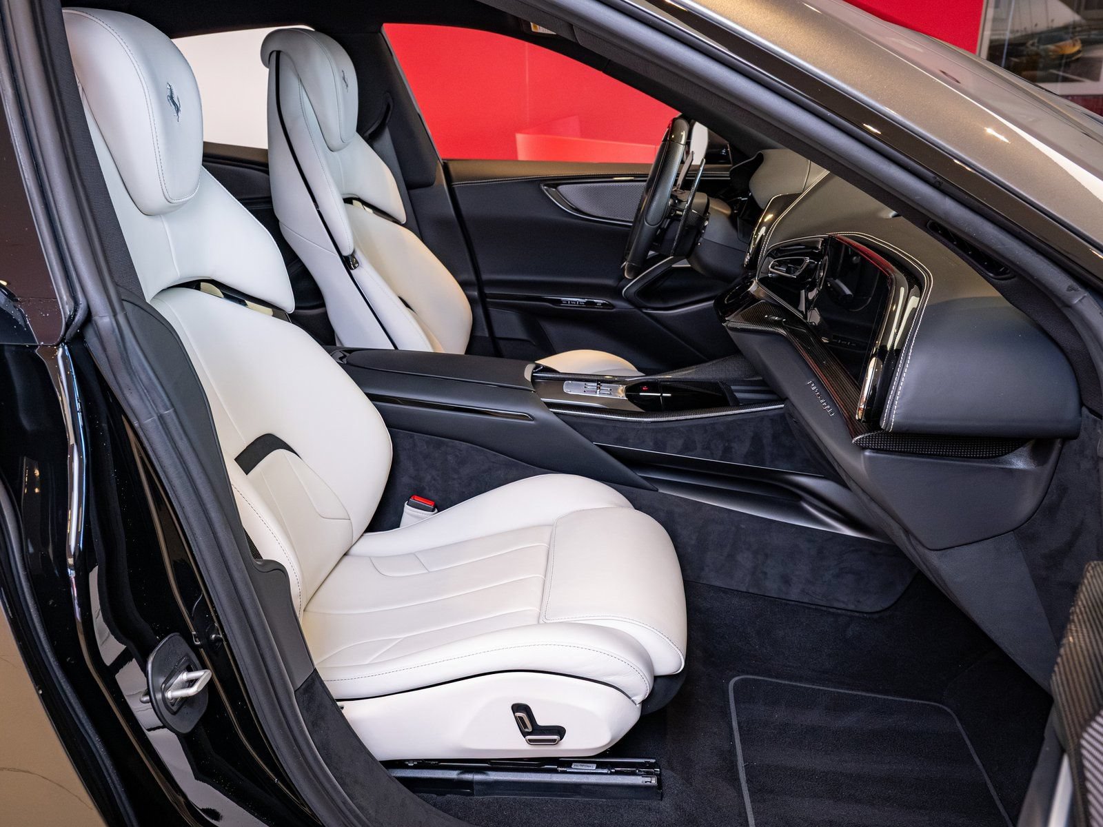 Certified 2024 Ferrari Purosangue AWD/4WD image 22