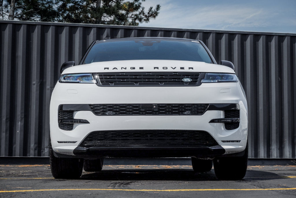 New 2027 Land Rover Range Rover Sport Dynamic SE AWD/4WD image 5