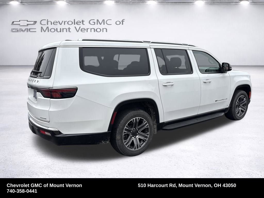 Used 2024 Jeep Wagoneer L Series II w/ Flexible Seating Group image 4