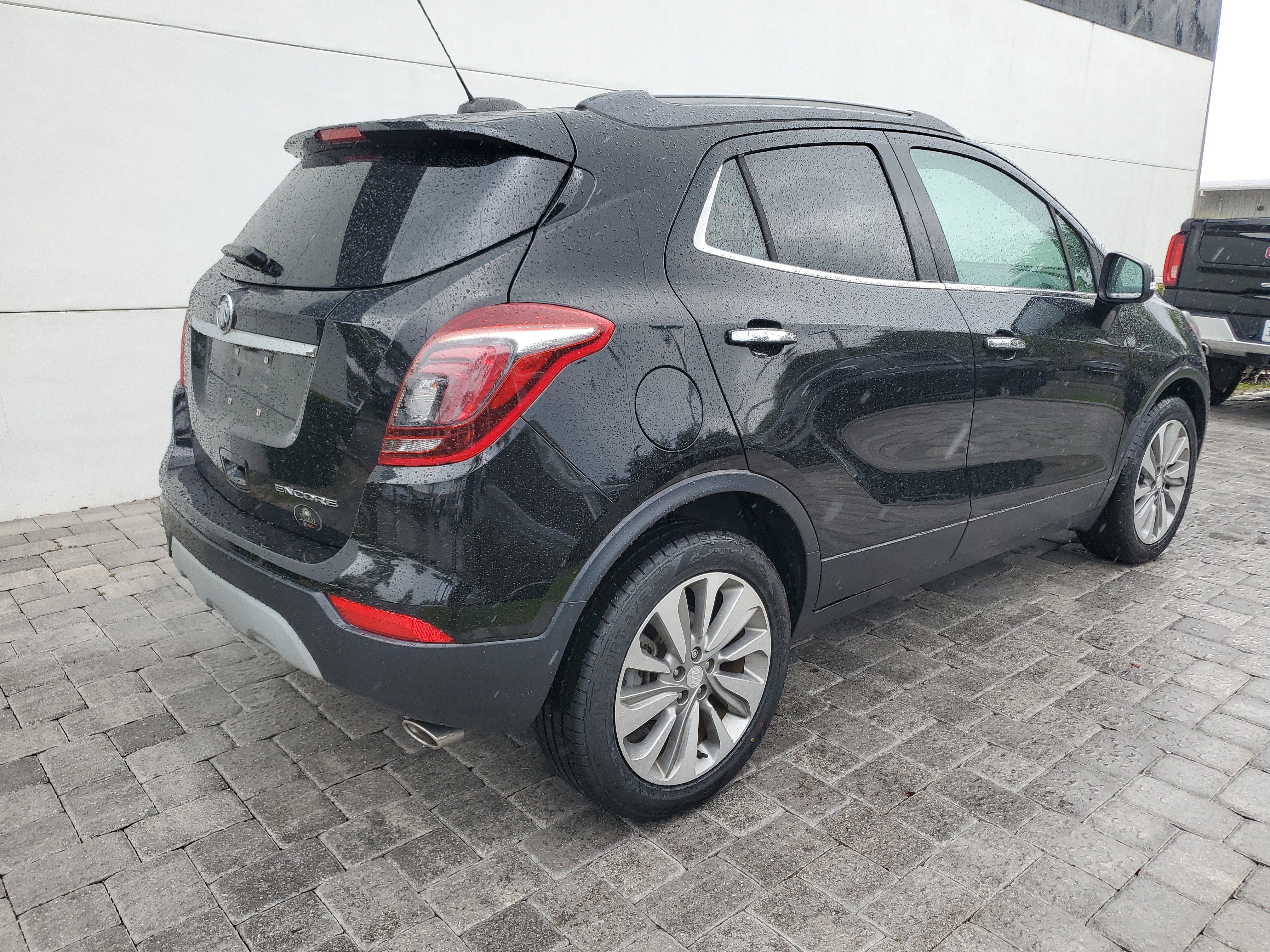Used 2019 Buick Encore Preferred w/ Safety Package FWD image 6