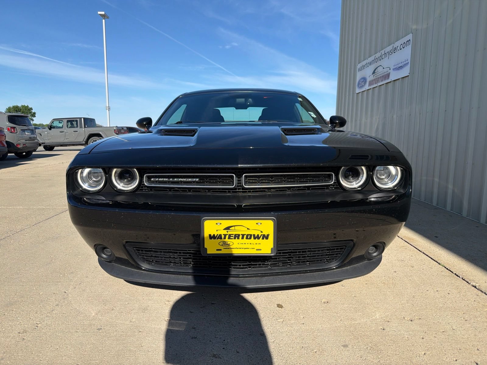Used 2016 Dodge Challenger SXT w/ Cold Weather Group RWD image 3