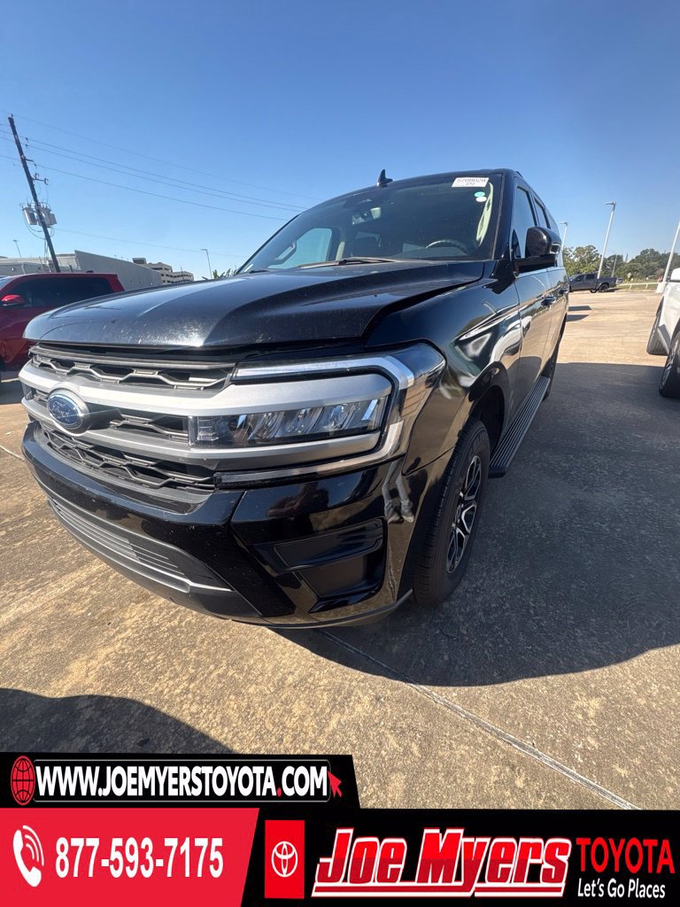 Used 2024 Ford Expedition Max XLT RWD image 1