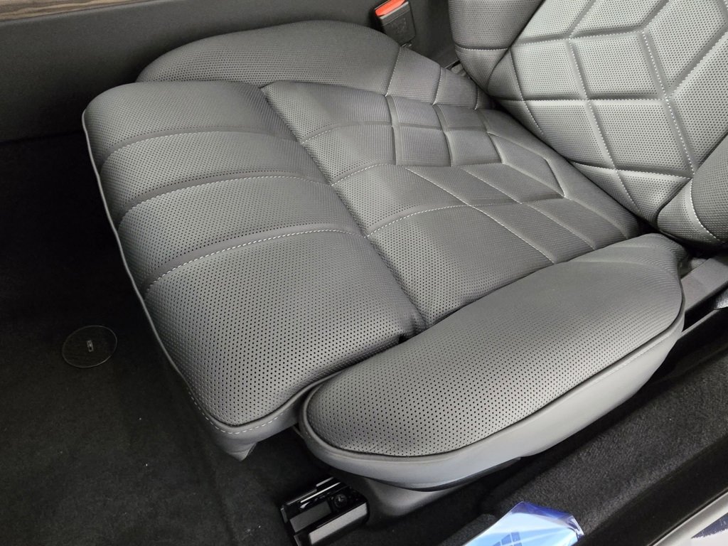 New 2026 BMW i7 xDrive60 image 13