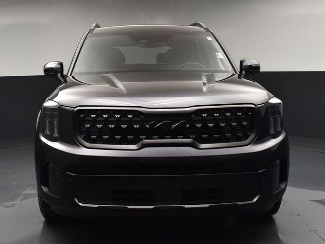 Used 2025 Kia Telluride AWD image 3
