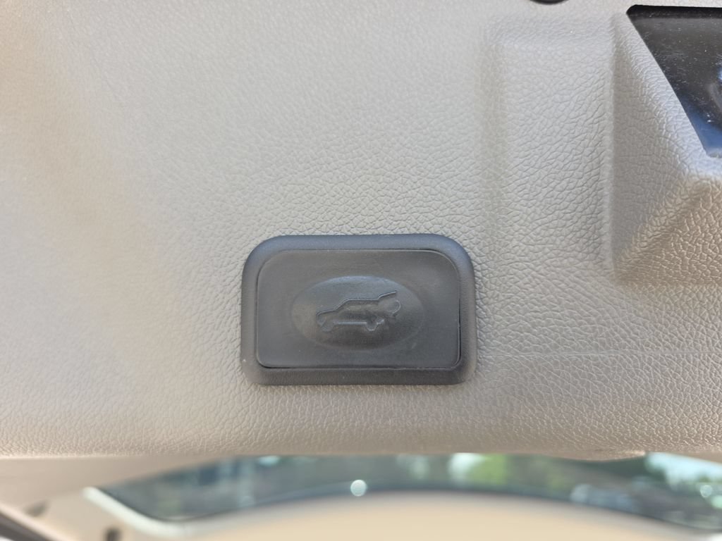 Used 2017 GMC Acadia Limited SLT FWD image 14
