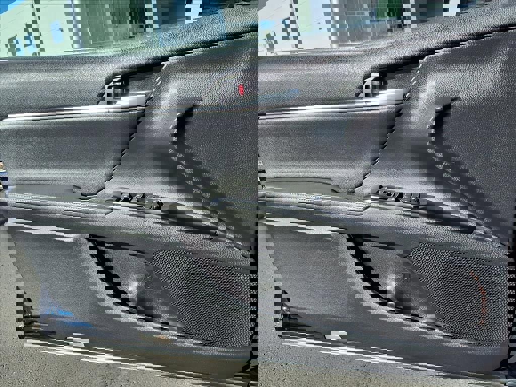 Used 2020 Toyota Camry XSE image 27