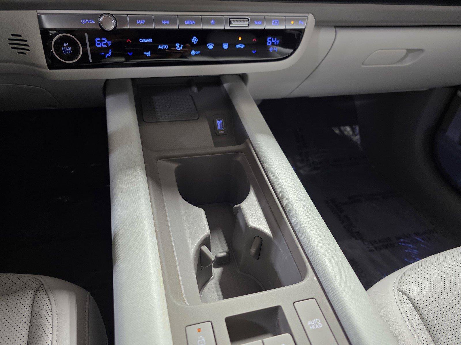 Used 2023 Hyundai Ioniq 6 SEL RWD image 26