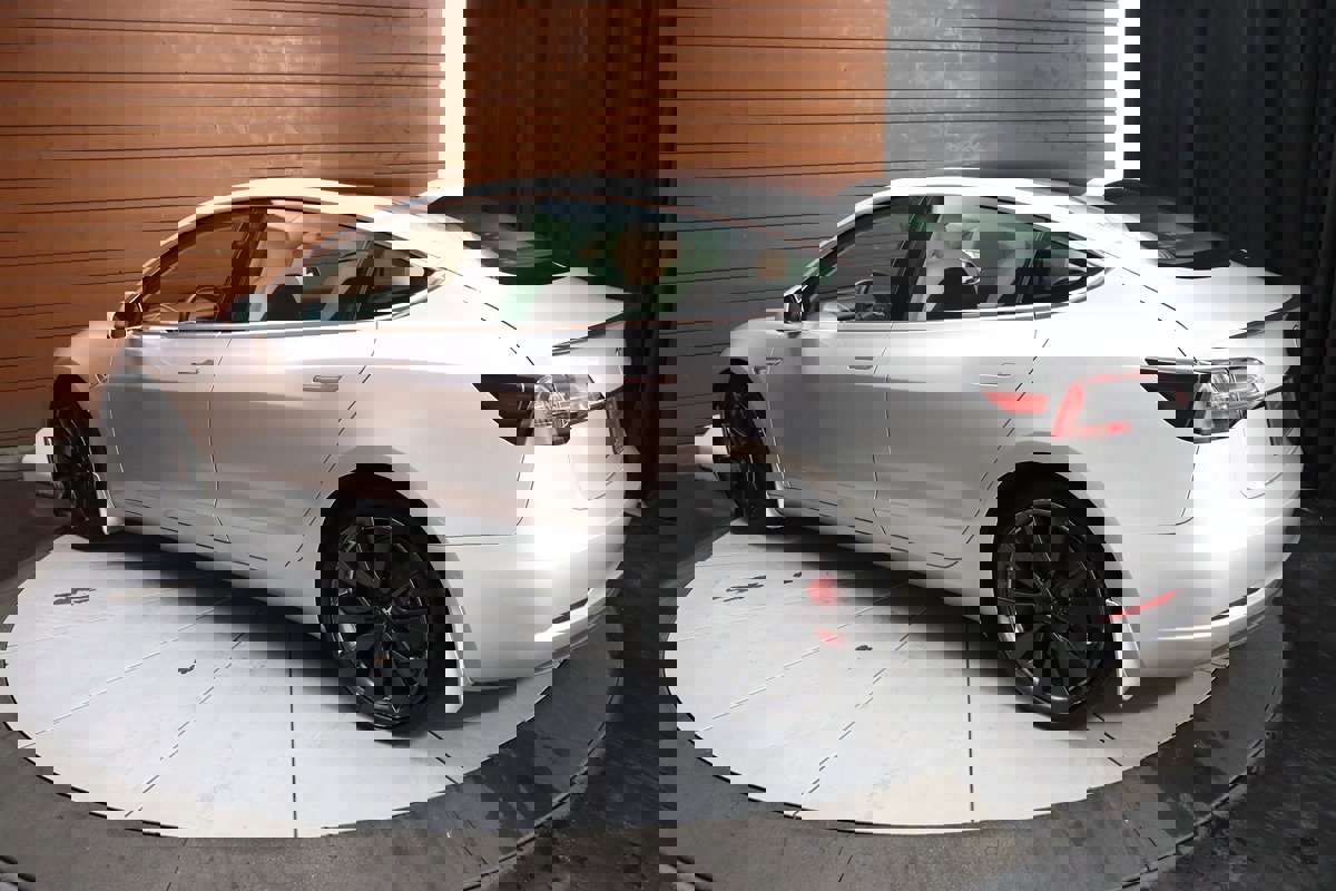 Used 2020 Tesla Model 3 Performance image 51