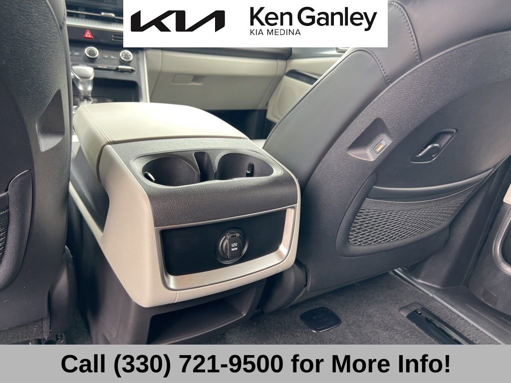 Used 2024 Kia Carnival LX FWD image 48