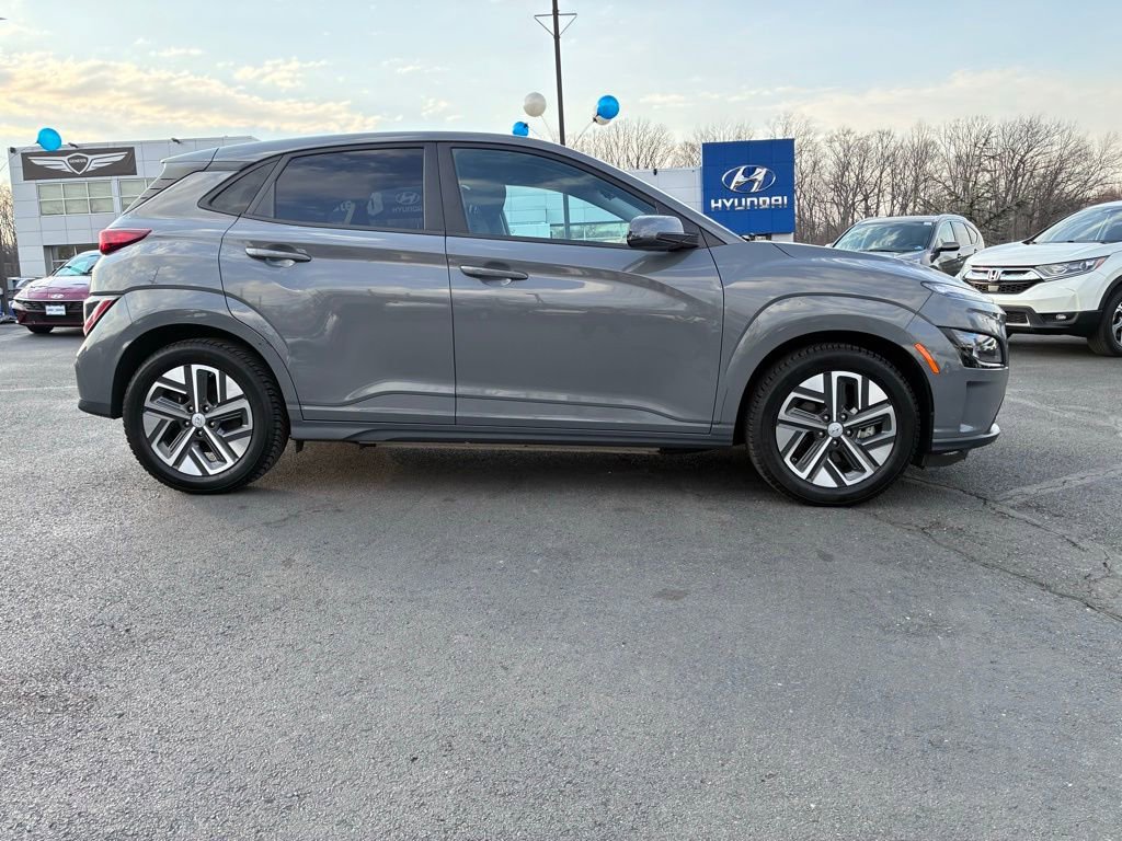 Used 2022 Hyundai Kona SEL w/ Convenience Package image 8