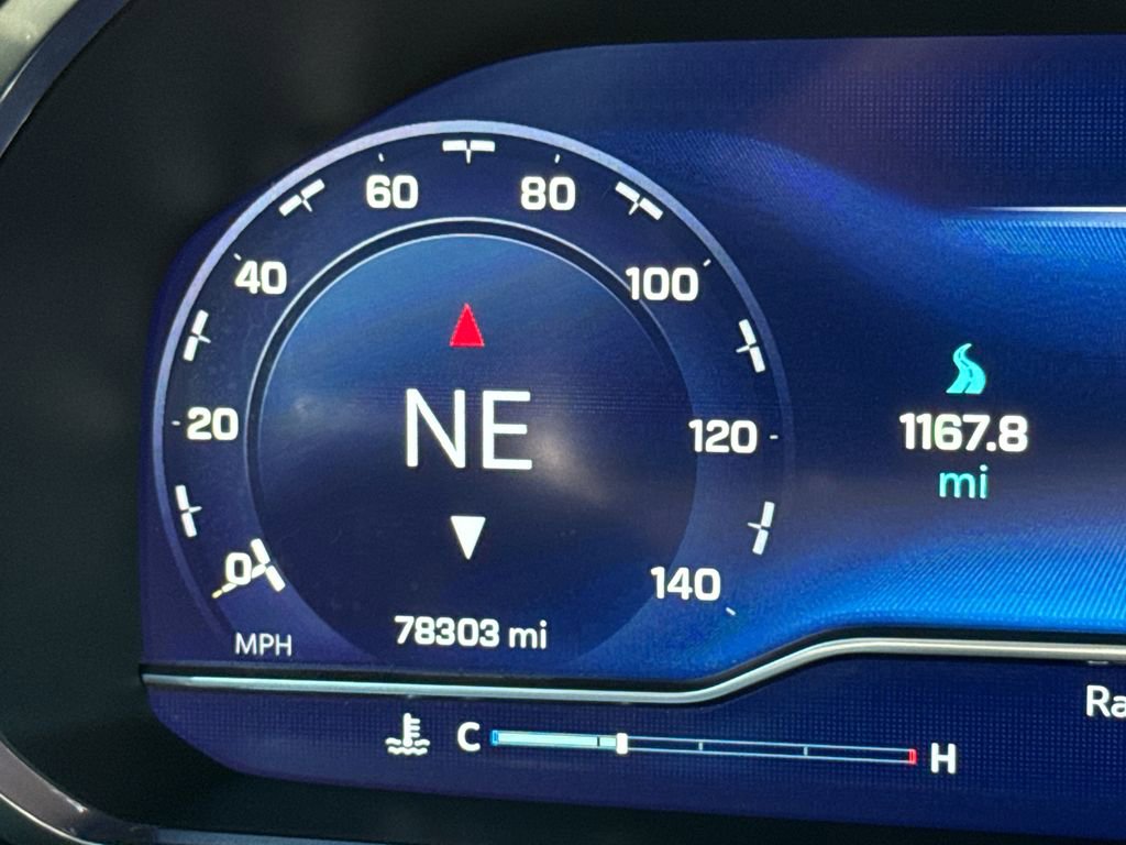 Used 2022 Chevrolet Tahoe Z71 w/ Luxury Package AWD/4WD image 30