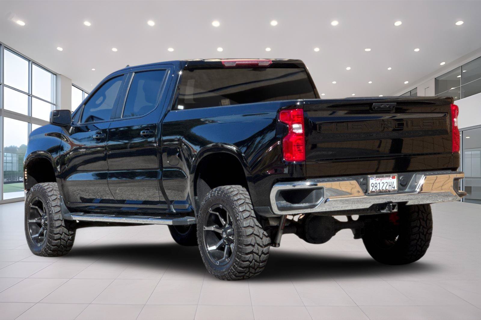 Used 2024 Chevrolet Silverado 1500 LT w/ Protection Package AWD/4WD image 6